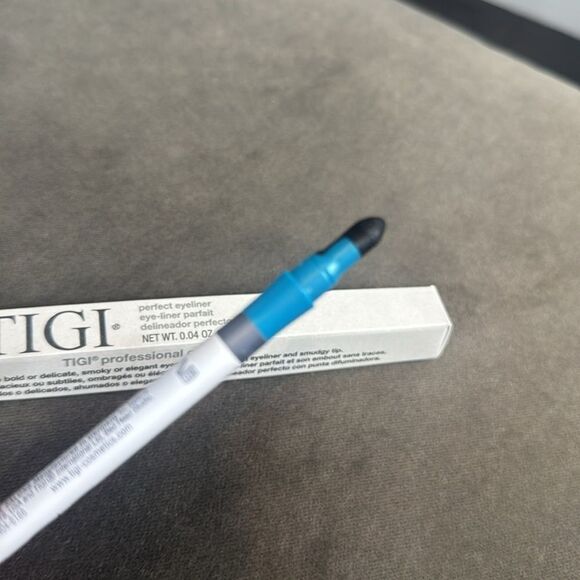 TIGI Professional Cosmetics Perfect Eyeliner Peacock 2x Pencils NEW - Picture 9 of 10